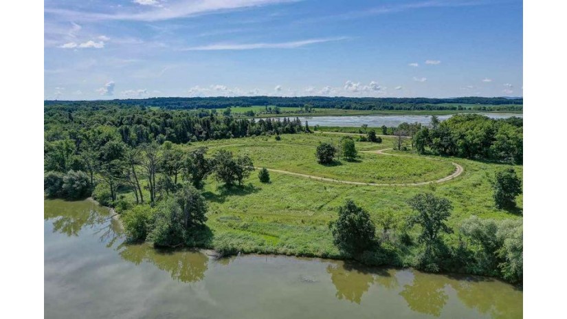 19 LOTS 1st Ridge New Haven, WI 53920 by Restaino & Associates Era Powered - Pref: 608-577-2245 $1,350,000