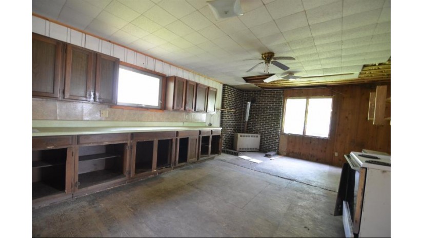 1101 S Sheldon Street Richland Center, WI 53581 by Re/Max Preferred - jeffolsonhomes@gmail.com $55,900