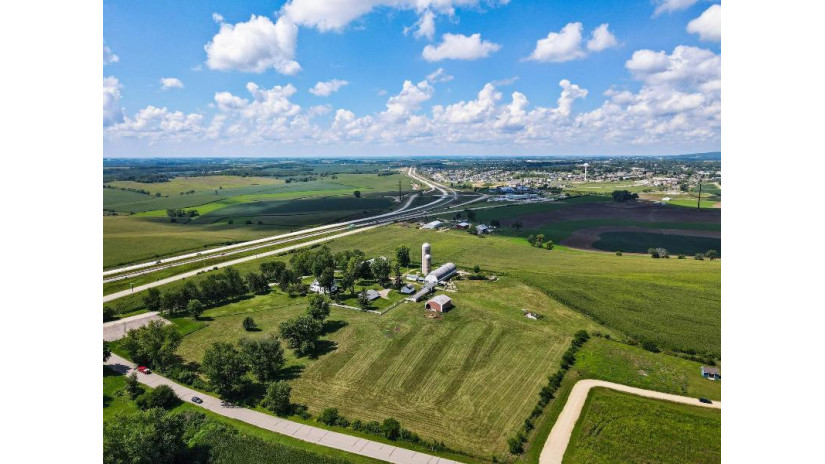 2749 Town Hall Road Springdale, WI 53572 by @properties-Elleven Christie'S International Real $2,350,000