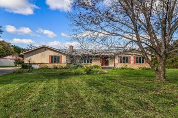 S4323 County Road A, Baraboo, WI 53913-9139