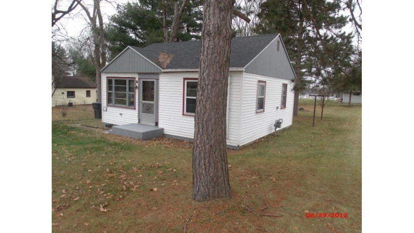 303 Douglas Avenue Montello, WI 53949 by Whitemarsh Properties Llc $141,000