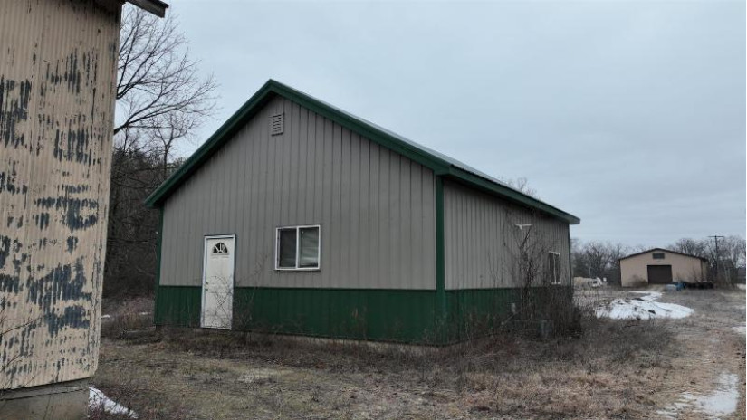 N6289 Berlin Road Brooklyn, WI 54941 by Cotter Realty Llc $385,000