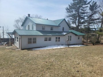 W9355 Hastings Rd, Union Center, WI 53929