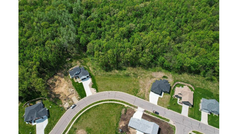 4065 Red Hawk Run Black Earth, WI 53515 by Stark Company, Realtors - Pref: 608-839-7137 $149,900