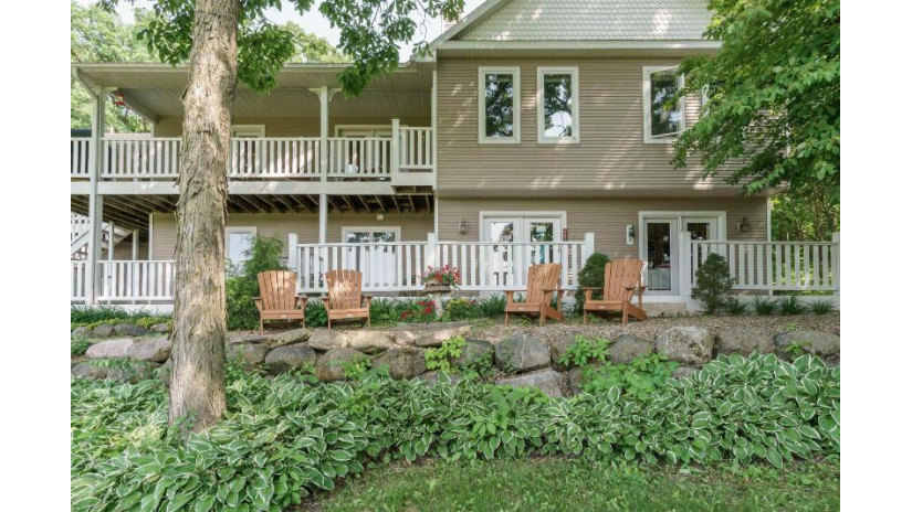 5525 Portage Road Burke, WI 53704 by Terra Firma Realty - info@tfmwisconsin.com $975,000