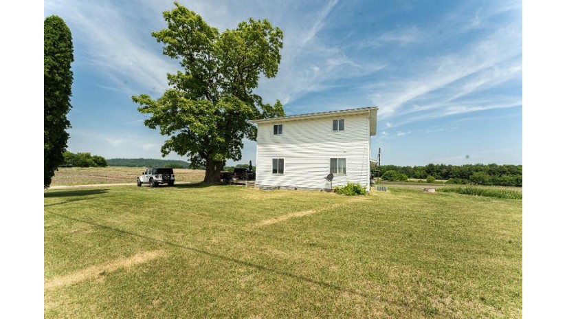 W9554 Orange Mill Road Orange, WI 54618 by First Weber Inc - HomeInfo@firstweber.com $320,000