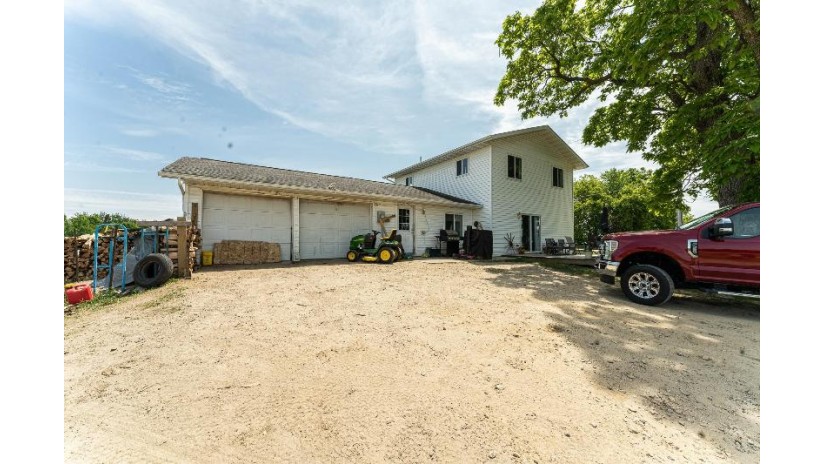 W9554 Orange Mill Road Orange, WI 54618 by First Weber Inc - HomeInfo@firstweber.com $320,000