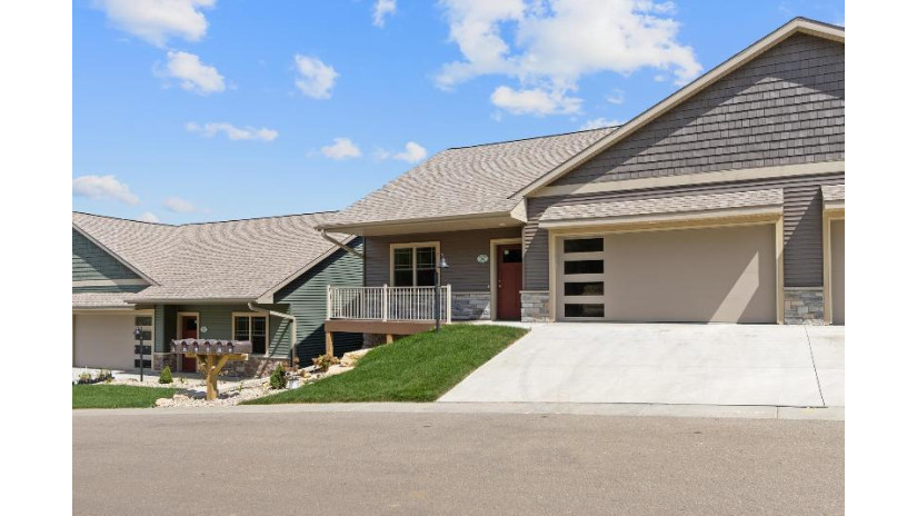 35 Sienna Hills Circle Mount Horeb, WI 53572 by First Weber Inc - HomeInfo@firstweber.com $499,999