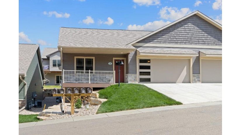 35 Sienna Hills Circle Mount Horeb, WI 53572 by First Weber Inc - HomeInfo@firstweber.com $499,999