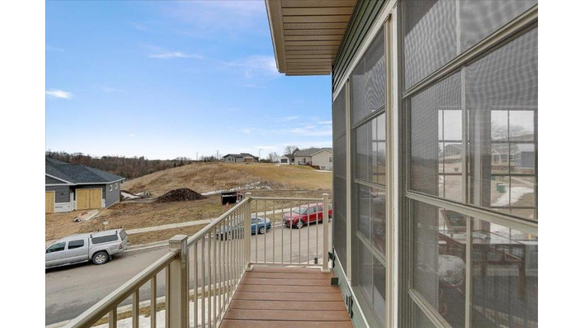 35 Sienna Hills Circle Mount Horeb, WI 53572 by First Weber Inc - HomeInfo@firstweber.com $499,999