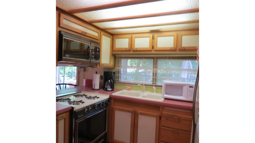 459 Aspen Way Fulton, WI 53534 by Shorewest Realtors $94,000