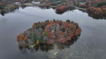 ISLAND Montello Lake Drive, Montello, WI 53949