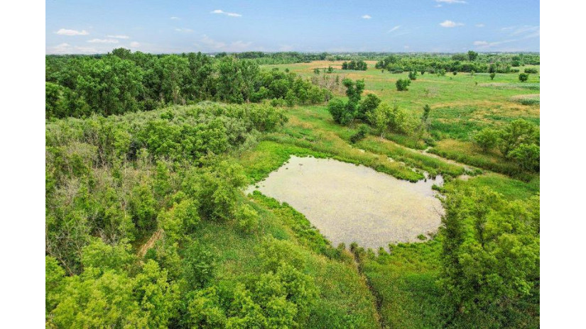 104 ACRES Lake Kegonsa Road Rutland, WI 53575 by Stark Company, Realtors - Pref: 608-219-6506 $1,299,900