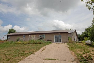 15210 County Road G, Castle Rock, WI 53573