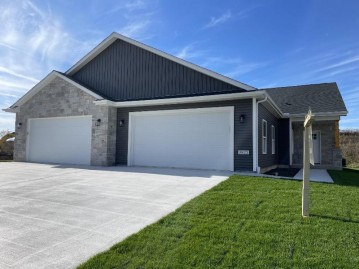 3823 Tanglewood Place, Janesville, WI 53546