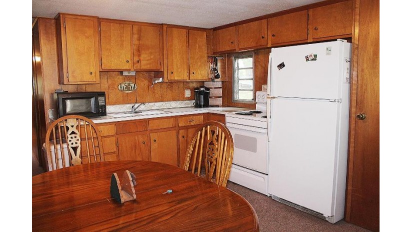 W1003 Laurie Lane Mecan, WI 53949 by First Weber Inc - HomeInfo@firstweber.com $159,900