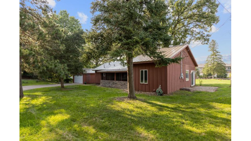 820 B Canyon Road Lake Delton, WI 53965 by Restaino & Associates Era Powered - Pref: 608-225-9626 $287,900