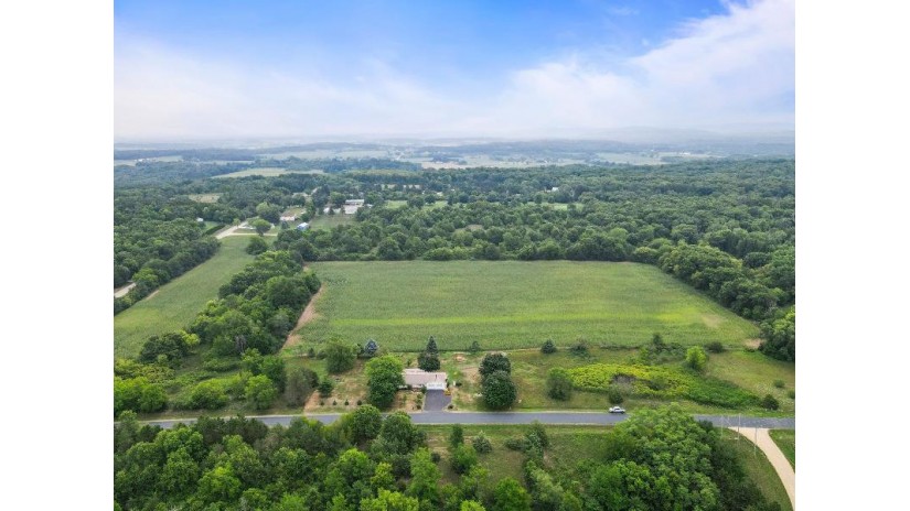 52.33 ACRES Fox Hill Road Delton, WI 53913 by Re/Max Preferred - Pref: 608-963-6923 $449,900