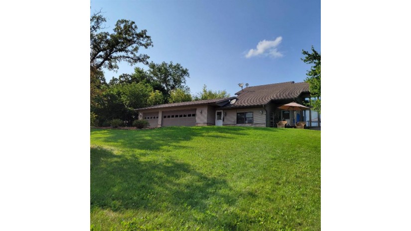 11626 W Highway 14 Porter, WI 53536 by Dairyland Real Estate $745,000