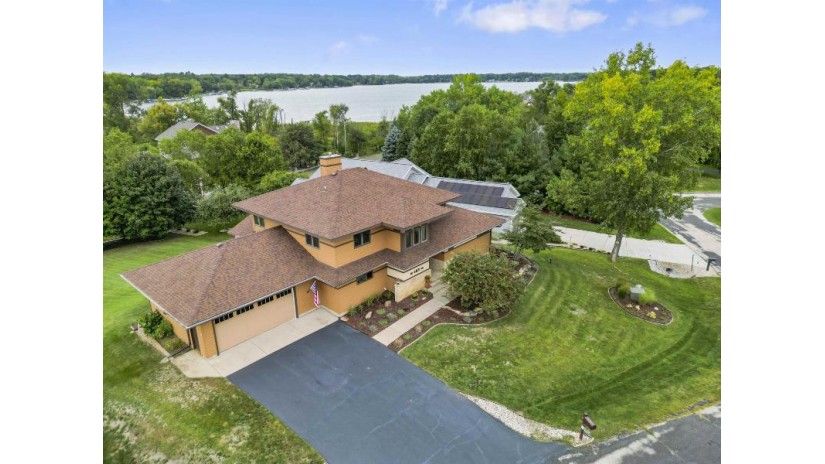 N4071 Marshview Court Oakland, WI 53523 by Mhb Real Estate - Offic: 608-709-9886 $649,900