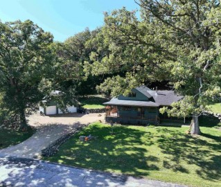 3669 N Fair Oak Road, Deerfield, WI 53531