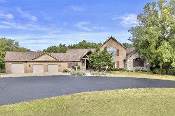 N8945 Parker Road, Whitewater, WI 53190-3865