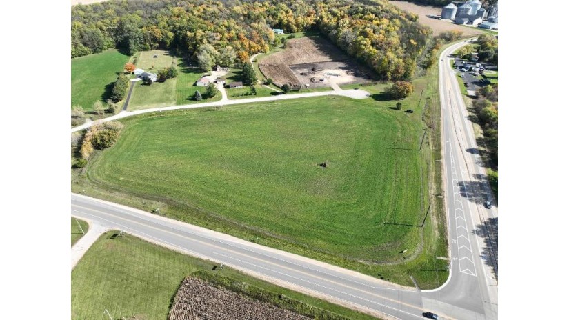 5 ACRES Highway 14/78 Mazomanie, WI 53560 by Re/Max Preferred $340,000