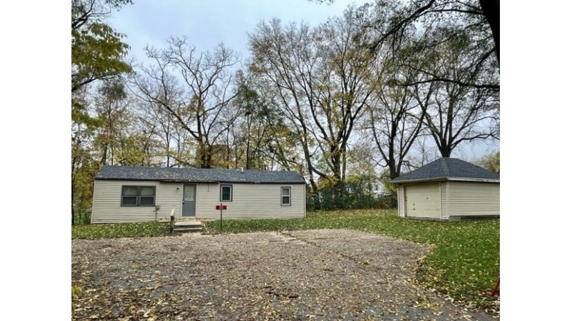 2160-2176 S Wisconsin Avenue Beloit, WI 53511 by Century 21 Affiliated - Home: 608-295-0841 $425,000