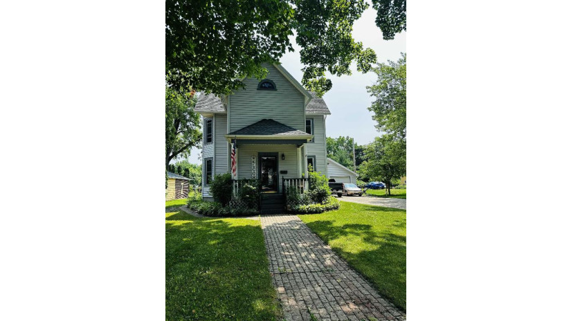 227 W Main Street Evansville, WI 53536 by Luchsinger Realty $349,999