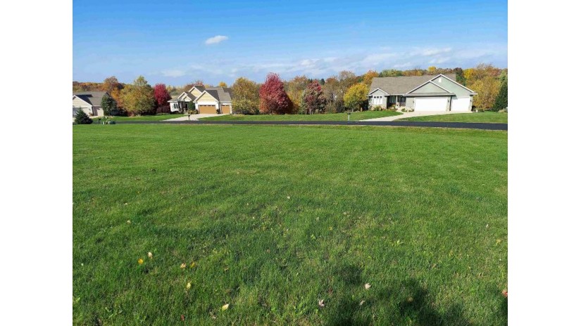 L70 Pfeil Bend Bristol, WI 53590 by Stark Company, Realtors - Pref: 608-228-9922 $119,900