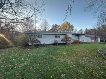 N3965 4th Lane, Oxford, WI 53952