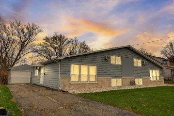 308 Cardinal Crescent, Monona, WI 53716