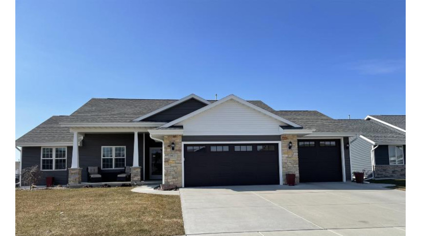 2671 Kells Way Janesville, WI 53546 by Shorewest Realtors $575,000