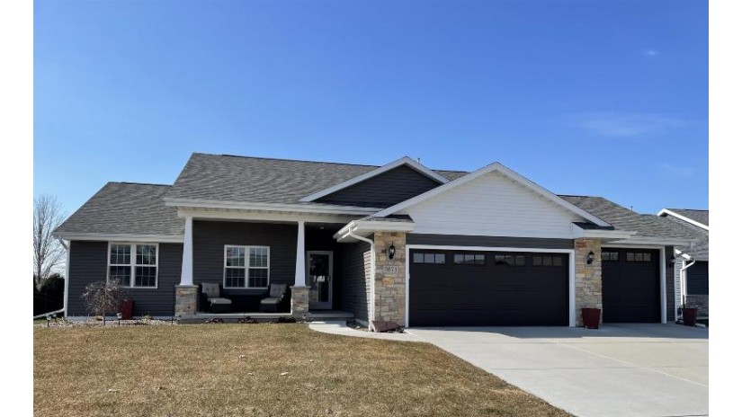 2671 Kells Way Janesville, WI 53546 by Shorewest Realtors $575,000