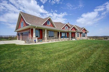 9338 Spring Valley Road, Berry, WI 53560