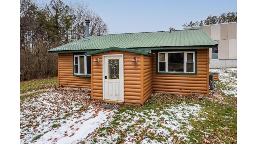 48 Gravy Lane Lake Delton, WI 53965 by Re/Max Preferred - info@sellwd.com $299,000