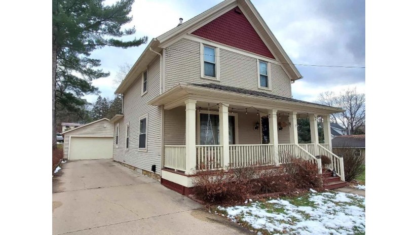 565 E South Street Richland Center, WI 53581 by Century 21 Affiliated - Pref: 608-778-6007 $229,900