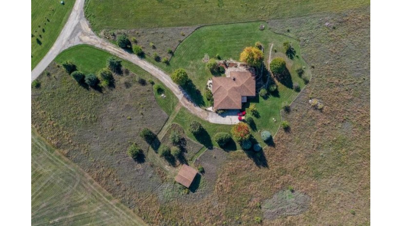 W9085 Highway 39 York, WI 53516 by Bunbury & Assoc, Realtors $475,000