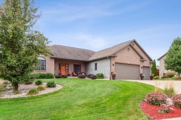 622 Woodhaven Court, Cambridge, WI 53523