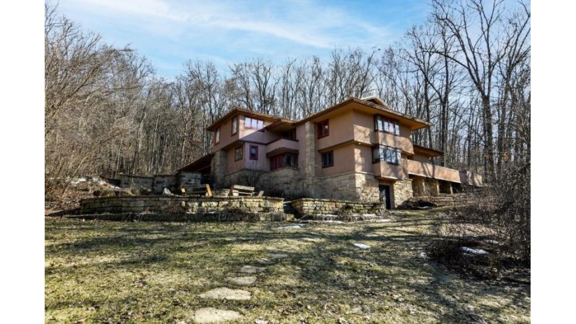 5573 Sneed Creek Road Wyoming, WI 53588 by First Weber Inc - HomeInfo@firstweber.com $1,000,000