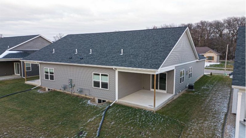 3815 Tanglewood Place Janesville, WI 53546 by Century 21 Affiliated - Off: 608-756-4196 $329,900