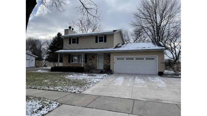 5101 Pebblebrook Drive Madison, WI 53716 by Concept Realty Service, Inc $387,500