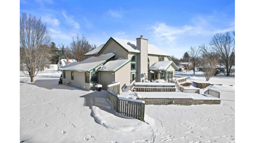 480 W John Street Markesan, WI 53946 by Compass Real Estate Wisconsin $525,000