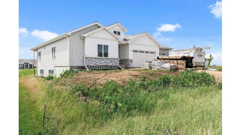 6695 Grouse Woods Road Windsor, WI 53532 by Lauer Realty Group, Inc. $640,000