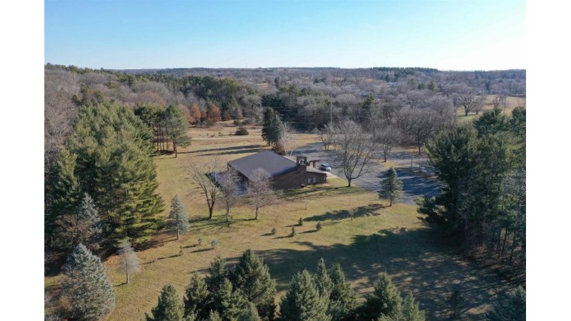 101 Bethel Drive Poynette, WI 53955 by Re/Max Preferred - Pref: 608-617-2727 $1,749,000