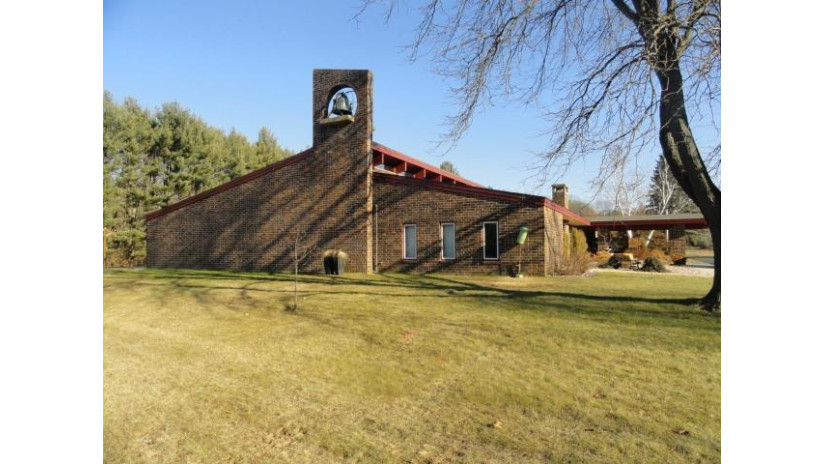 101 Bethel Drive Poynette, WI 53955 by Re/Max Preferred - Pref: 608-617-2727 $1,749,000