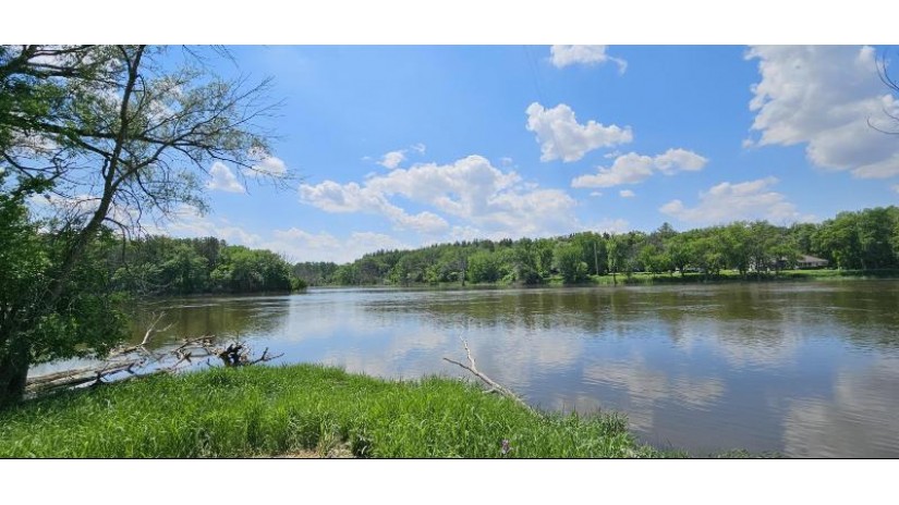 6135 N River Road Fulton, WI 53545 by Century 21 Affiliated - Off: 608-756-4196 $449,000