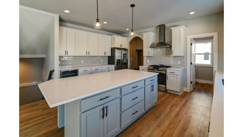 661 Ridge View Lane Oregon, WI 53575 by Alterra Real Estate Group Llc $669,900
