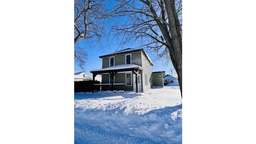 214 E Perry Street Prairie Du Chien, WI 53821 by Exp Realty, Llc - Pref: 608-604-6039 $198,000