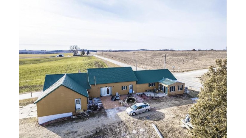 18990 Furnace Hill Road Willow Springs, WI 53530 by Berkshire Hathaway Homeservices True Realty $550,000